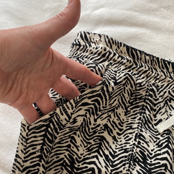 Drawstring pants - Picture 3 of 5